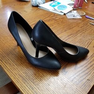 Black Merona Pumps